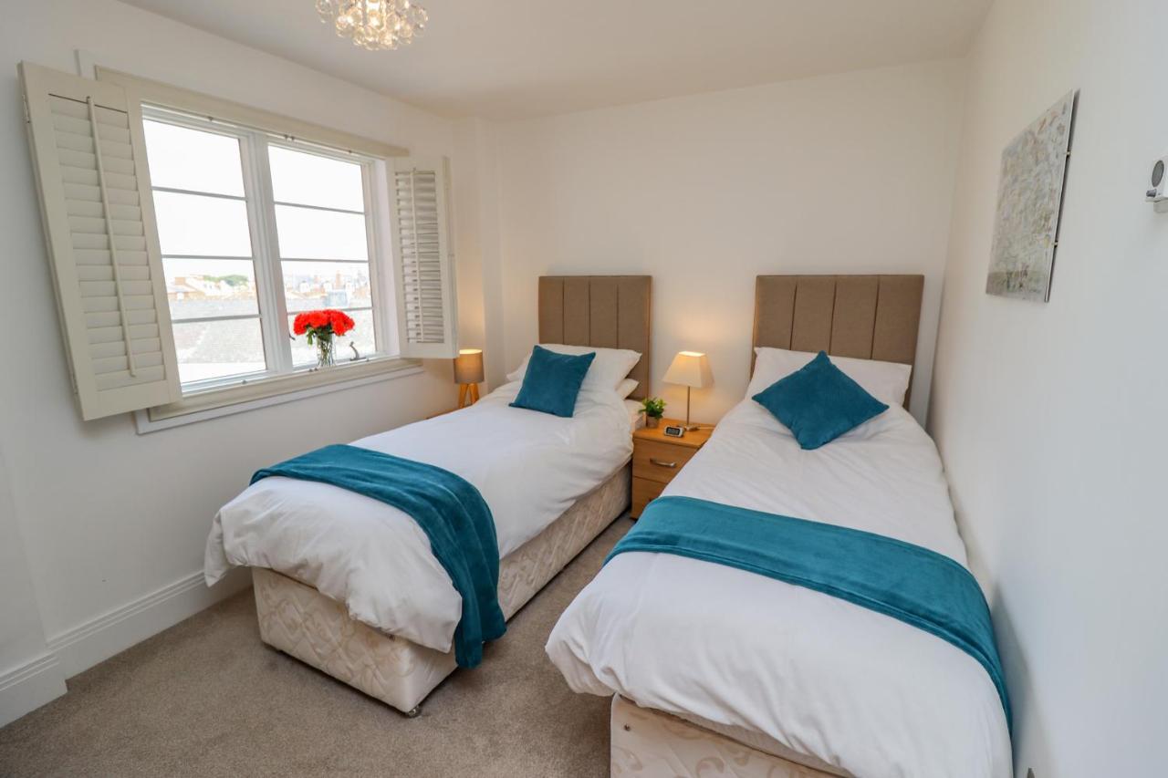 Ferienwohnung Above & Beyond Whitby Exterior foto